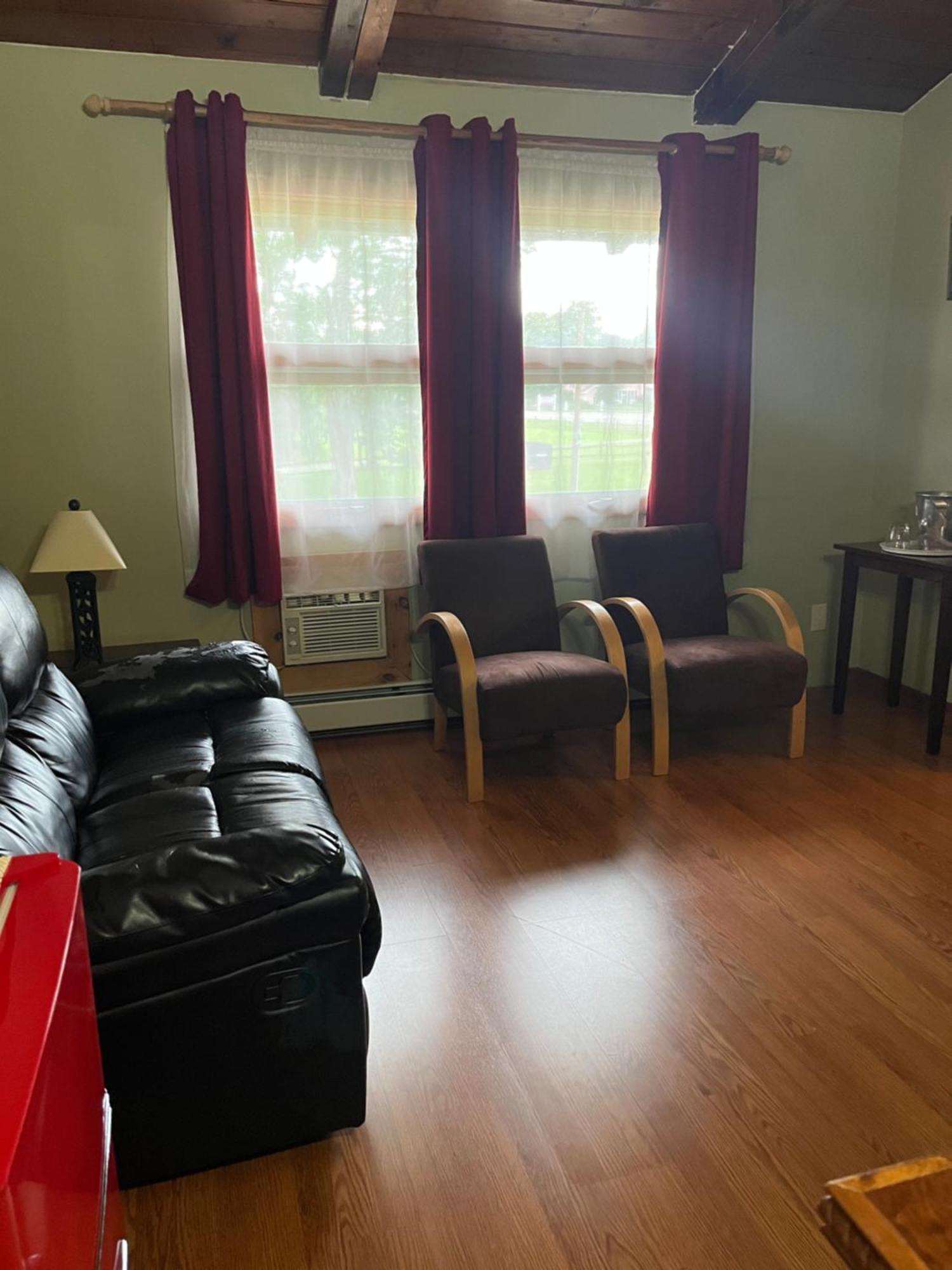Vinehurst Inn & Suites Hammondsport Ngoại thất bức ảnh